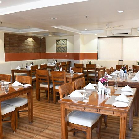 Sai Neem Tree Hotel Shirdi Εξωτερικό φωτογραφία
