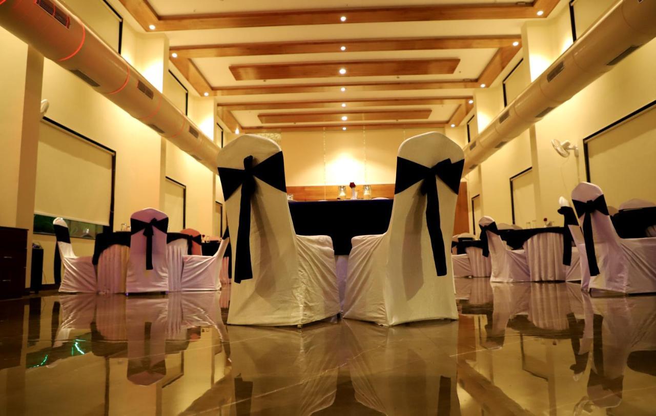 Sai Neem Tree Hotel Shirdi Εξωτερικό φωτογραφία