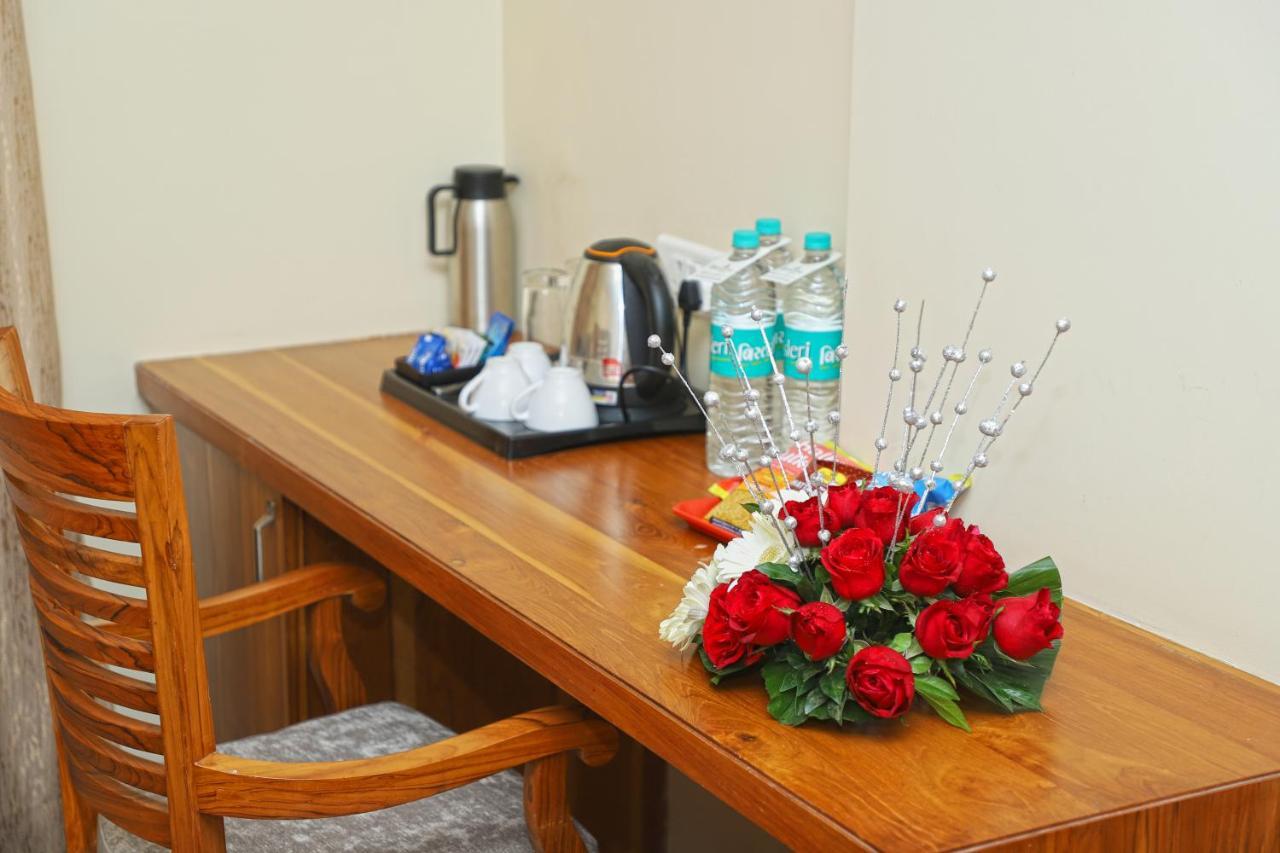 Sai Neem Tree Hotel Shirdi Εξωτερικό φωτογραφία