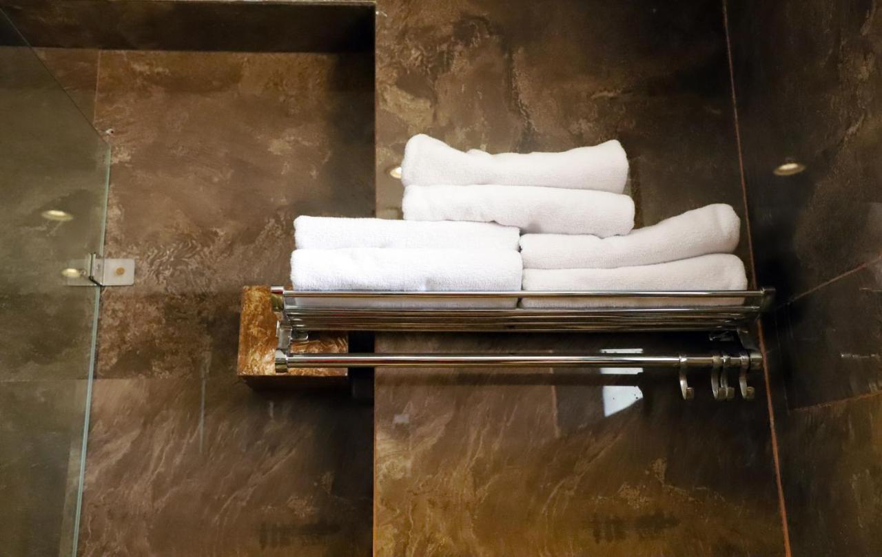 Sai Neem Tree Hotel Shirdi Εξωτερικό φωτογραφία