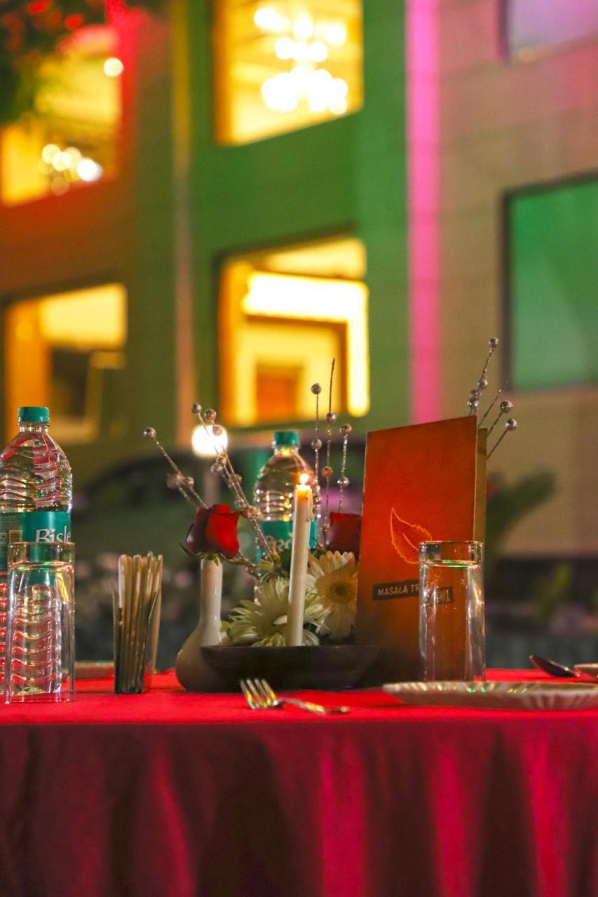 Sai Neem Tree Hotel Shirdi Εξωτερικό φωτογραφία